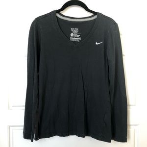 NIKE black v-neck long sleeve tee